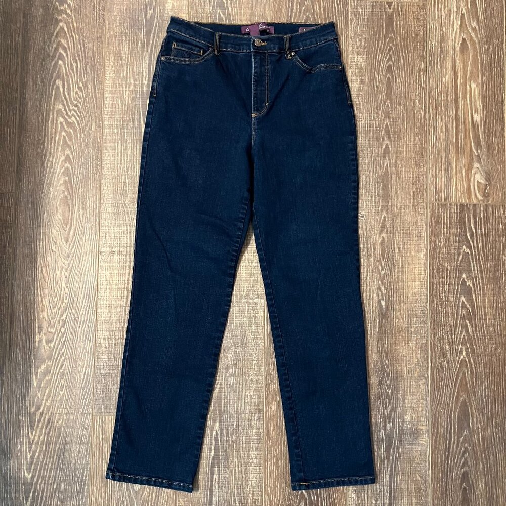 Gloria Vanderbilt Amanda Jeans - Size 10